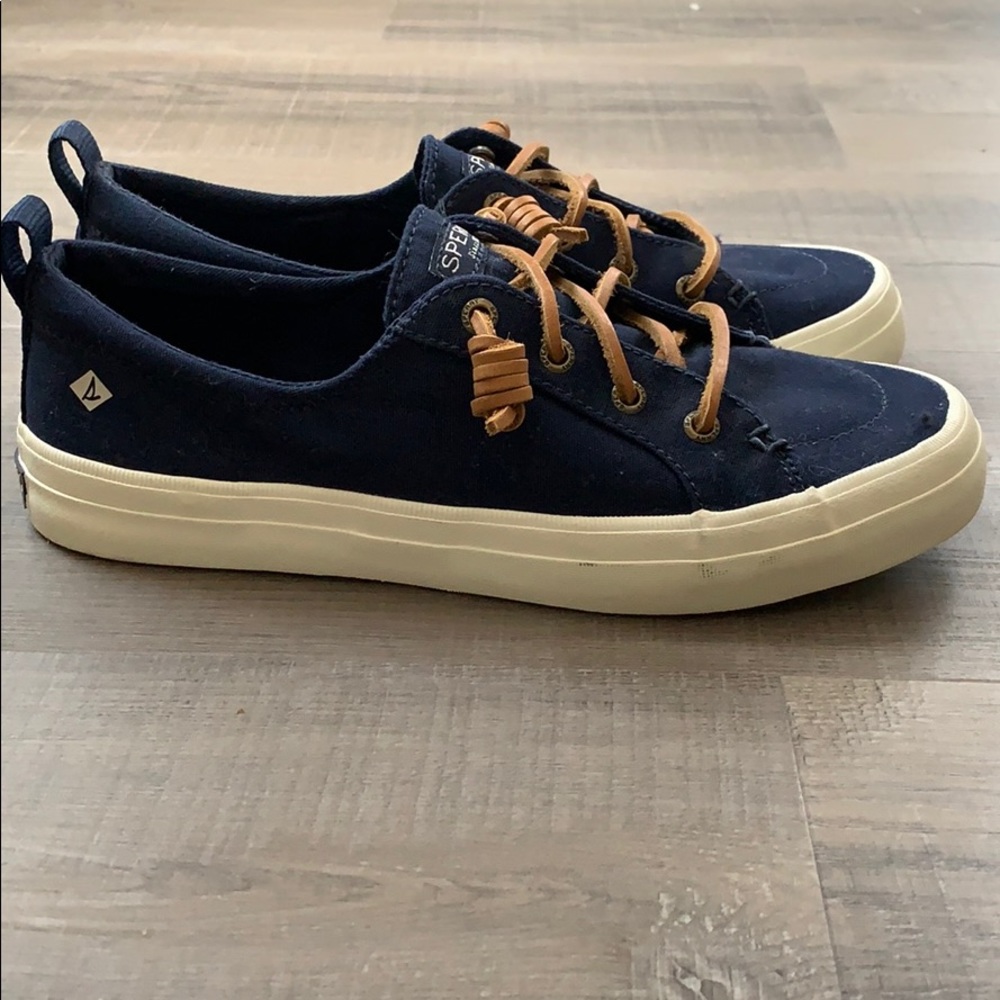Shoes - Picture 2 of 3